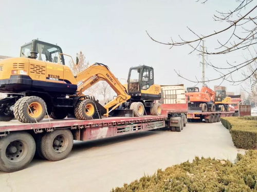 恒特挖掘機(jī)再發(fā)15臺微型挖掘機(jī)交付客戶